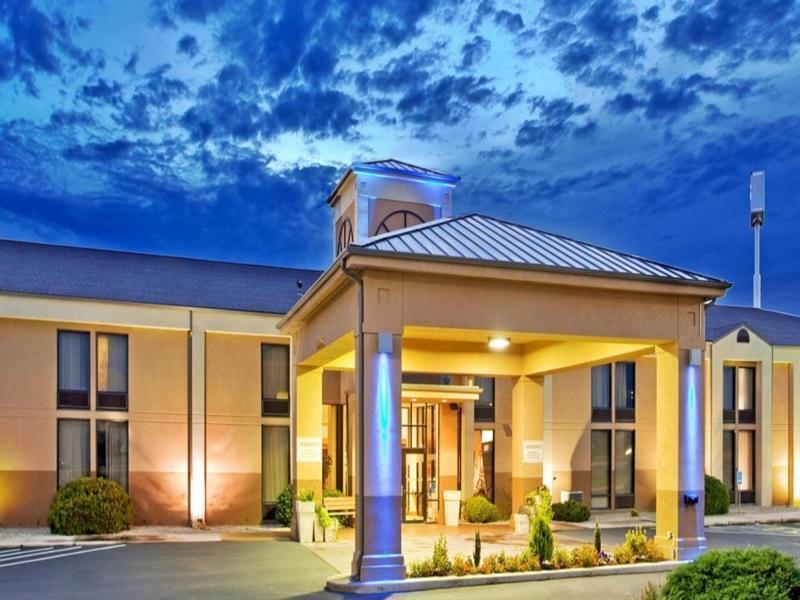 Holiday Inn Express Marshfield - Springfield Area By Ihg Exterior foto